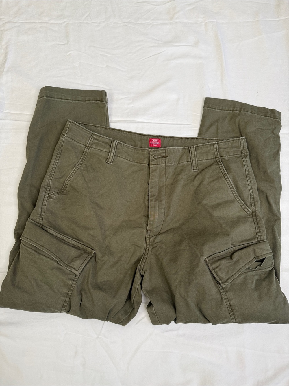 Levi’s Men's Olive Cargo Pants